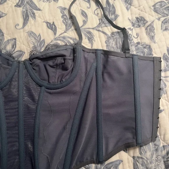 Urban outfitters Modern love corset - Picture 5 of 6